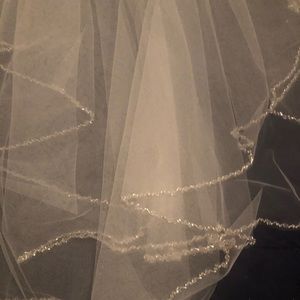 Wedding veil !  Never worn